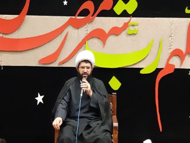 شب نزول قرآن، شب تعیین سرنوشت است / بیدار باشیم که بیدار شویم