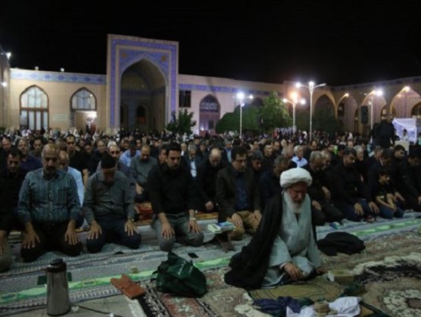 گزارش تصویری/احیاء شب بیست و یکم ماه رمضان در مساجد و تکایای رفسنجان
