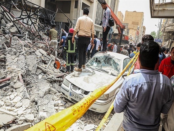 تعداد جانباختگان حادثه ریزش برج متروپل تا ظهر جمعه به ۲۴ نفر رسید/دستور شتاب‌بخشی به روند جست‌وجو و امدادرسانی صادر شد