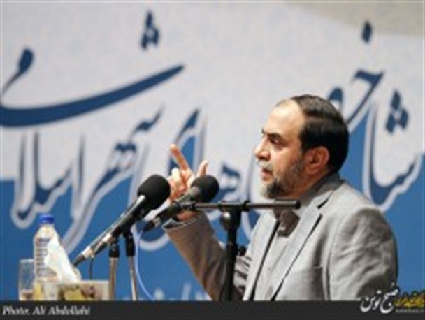 انتقاد رحیم پور ازغدی از نگاه سکولار به "شهر"