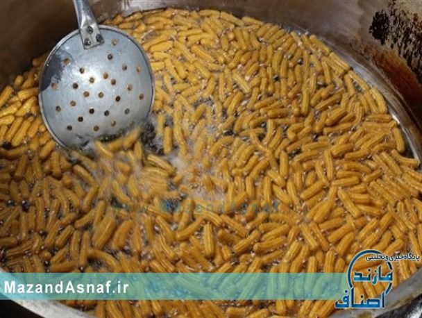 تهیه و پخت زولبیا و بامیه/تصاویر