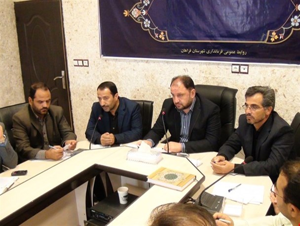 بررسی احداث فرودگاه تفریحی گردشگری در فراهان/توسعه صنعت هوایی در فراهان سبب رونق گردشگری می شود+تصاویر