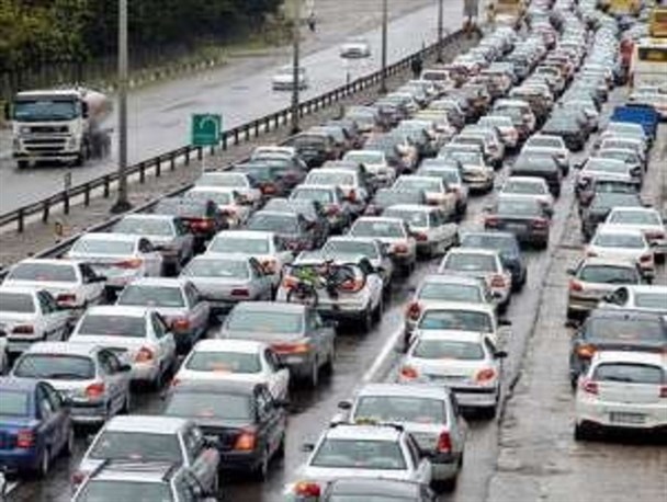 اعمال محدودیت‌های ترافیکی در محورهای هراز و کندوان