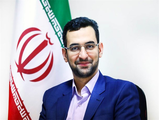 افتتاح 37 طرح مخابراتی با حضور وزیر ارتباطات در اردستان/ برگزاری نشست صمیمی با جوانان و سخنرانی در مراسم سالگرد شهدای هفتم تیر