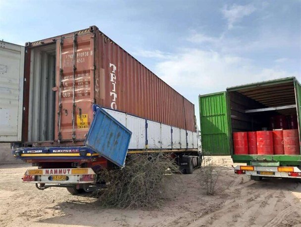 کشف محموله ۴۰۰هزار لیتری سوخت قاچاق در بندر شهید رجایی بندرعباس