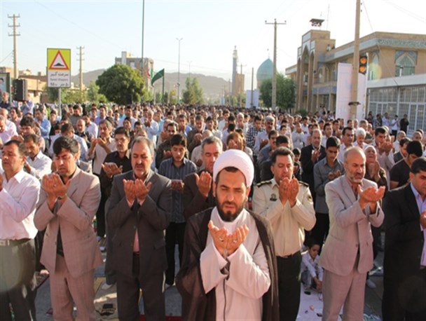 نماز عید فطر شهرستان سرپلذهاب در جوار مصلی نماز جمعه اقامه می‌شود