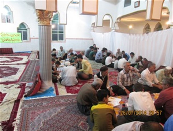 150 نفر از ایتام و مددجویان شهر ریجاب اطعام شدند