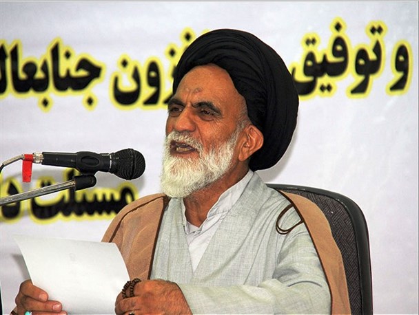 نماز جمعه نماد اتحاد امت اسلامی است