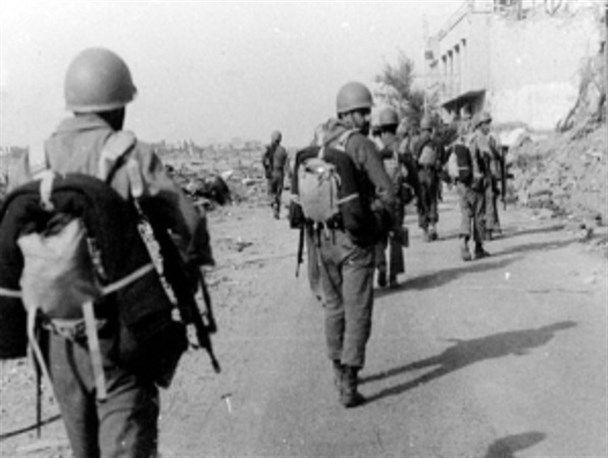 شهیدی که هنوز صدای اذانش در شهر شنیده می شود/ رزمنده اهل سنتی که پیکرش پس از 13 سال به کشور بازگشت