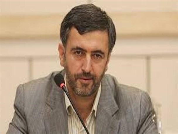 برخی از چهره‌های سیاسی در کشور دگرگون شده‌اند / اشرافی گری همچون دارکوب بدنه نظام را می خورد