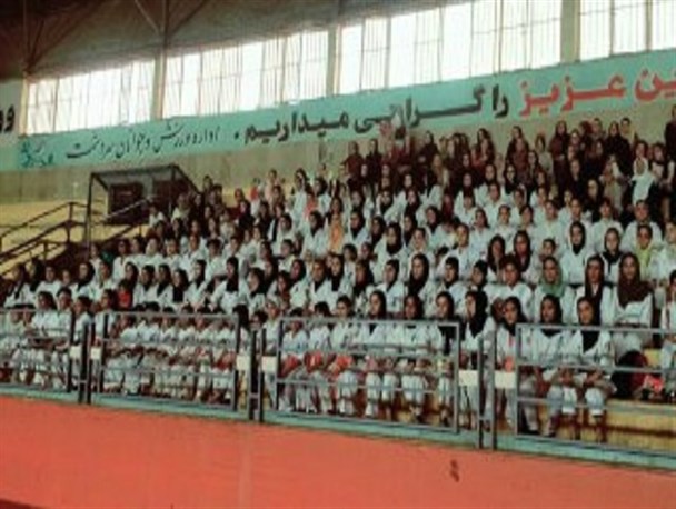 تهران، قهرمان مسابقات کاراته چندجانبه بانوان در سردشت شد