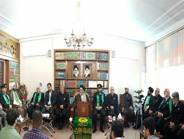 تشریح اهداف سفر خدام حرم رضوی در حضور نماینده ولی فقیه / حجت الاسلام آل هاشم: آیت الله رئیسی منشا برکات بوده است