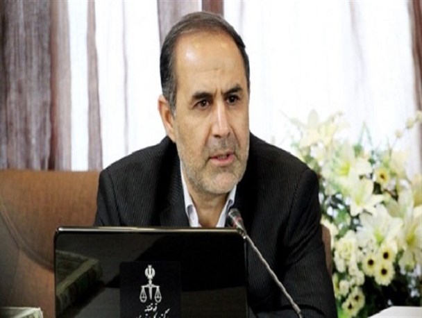 مسئولان و مردم اعتیاد را جدی نمیگیرند!
