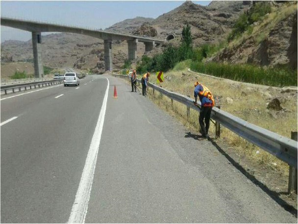 لکه‌گیری محورهای روستایی و اصلی بخش طارم سفلی