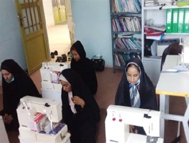 از ساخت خانه برای کپرنشینان تا ایجاد اشتغال برای بانوان/ راهیابی بانوی ریگانی به مرحله کشوری طرح محله همدل