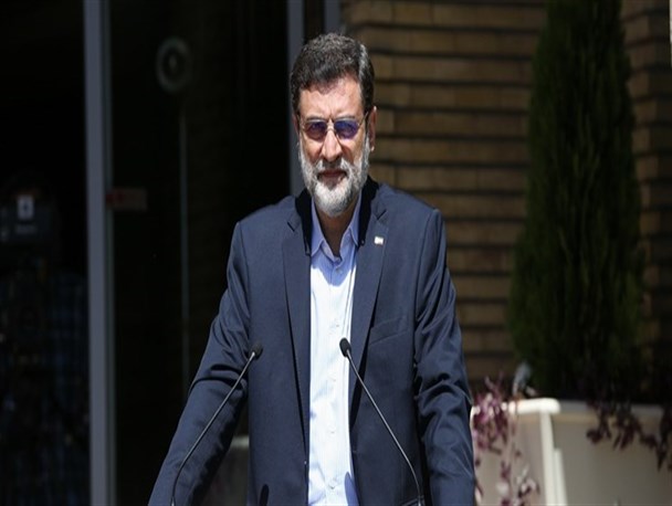 مسائل کشور را در بستر جهاد تببین حل و فصل کنیم/ باطن دشمن استبداد طلبی است