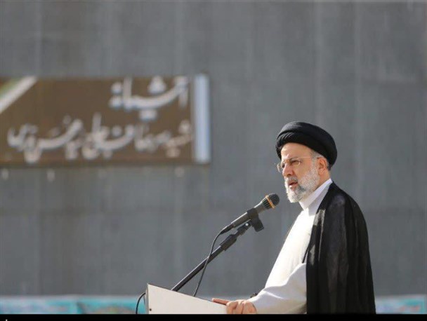 رئیس جمهور از پایگاه شهید نوژه بازدید کرد