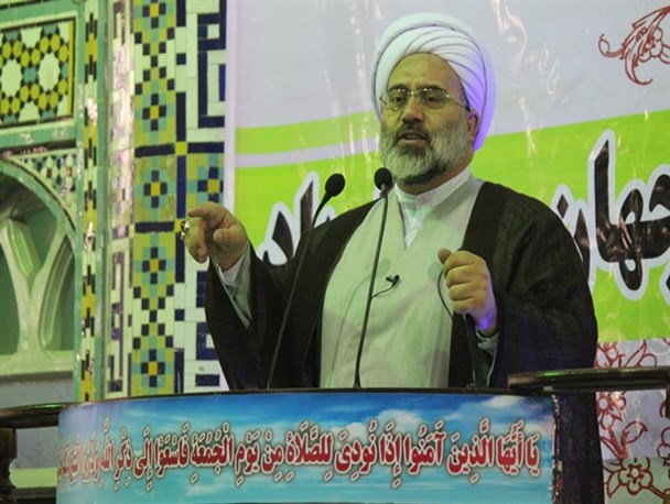 باید مراقب نفوذ و سیاست استعماری انگلیس باشیم/مسئولان برای بهبود معیشت مردم برنامه ریزی کنند