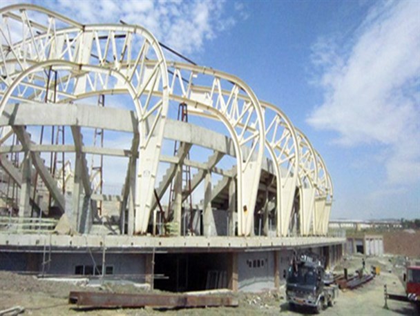 پای لنگ توسعه فضای ورزشی در سنندج/بودجه مجموعه ورزشی 22 گولان در کجا صرف شده است؟