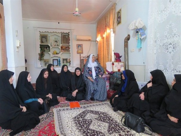 دیدار مشاورین امور بانوان ادارات رامیان با مادر شهید"جعفر رجبلو" + تصاویر
