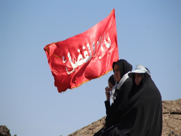 بازدید کاروان راهیان نور پلدشت از مناطق عملیاتی شمالغرب