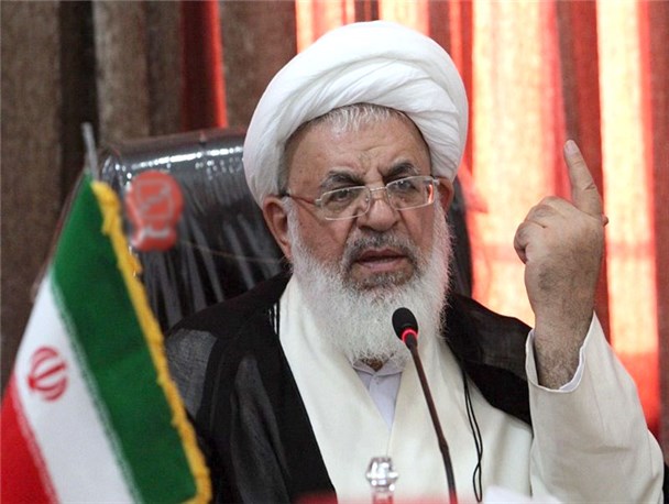 نسل جوان به تجربیات پیرغلامان حسینی نیاز دارند