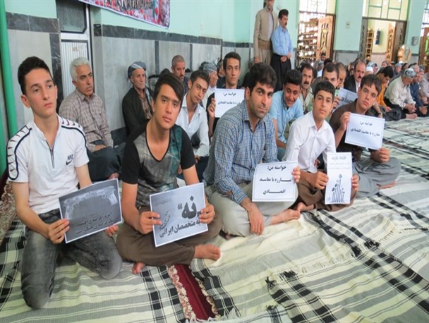 شهروندان سقزی به کمپین "پویش اقتصاد مقاومتی" پیوستند