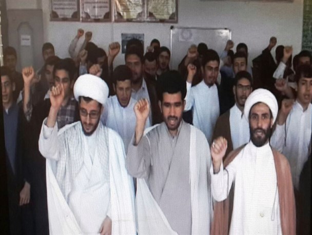 تجمع طلاب حوزه‌ علمیه مهران در محکومیت عاملان حادثه منا