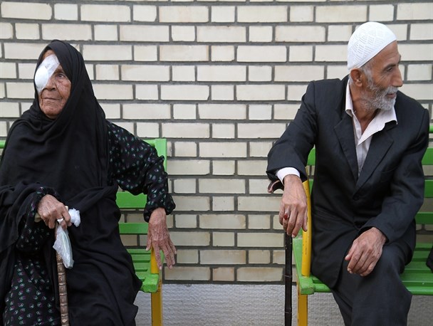 عمل جراحی آب مروارید چشم 40 بیمار در سقز به صورت رایگان/ بیمارستان تک تخصصی چشم در سقز راه اندازی می شود