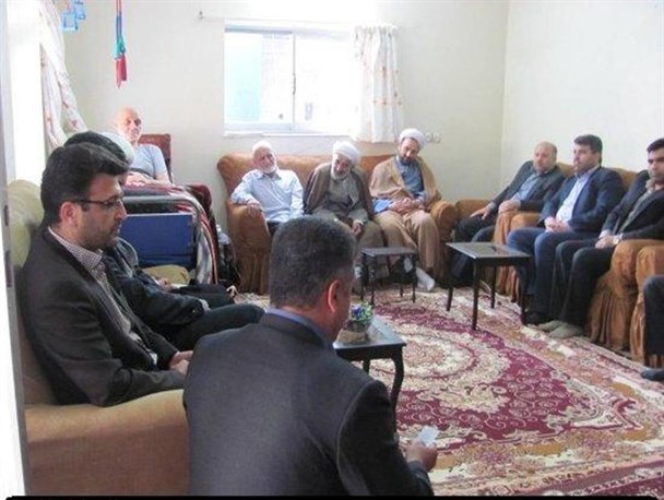 دیدار مسئولین استانی و شهرستانی با خانواده شهید در شهرستان رامیان+ تصاویر