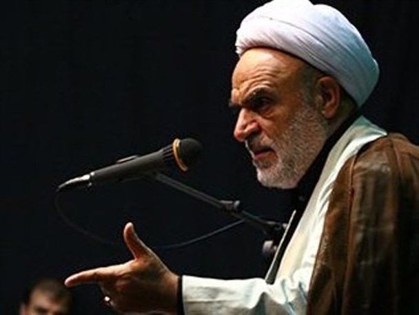 حادثه منا نباید به اصل حج خدشه وارد کند / مکه و مدینه به منطقه بین المللی اسلامی تبدیل شود