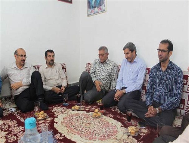 دیدار مسئولین دانشگاه ملاثانی با جانباز و آزاده دفاع مقدس/تصاویر