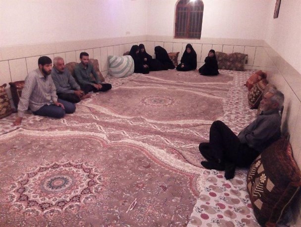 دیدار دانشجویان دانشگاه شهرکرد با خانواده شهید نوذر شیرانی