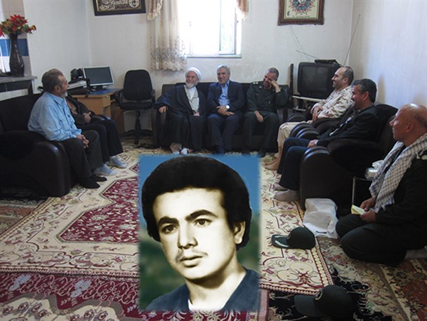 دیدار مسئولان نمین با خانواده شهدا+تصاویر