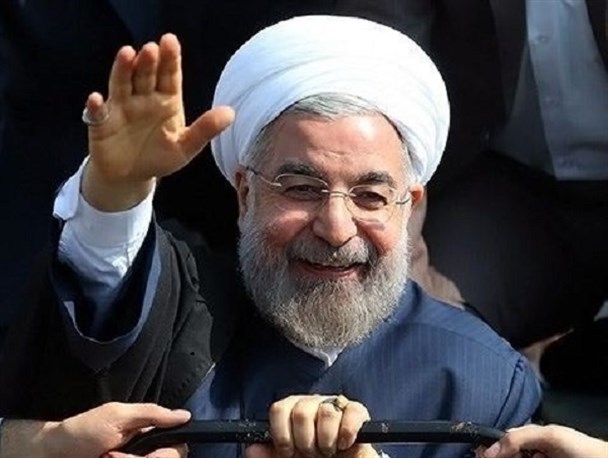 تضعیف سطح علمی دانشگاه‌ها با مدیریت‌های سیاسی و حزبی/ آقای روحانی سفر به استان قزوین را به تبلیغات زودهنگام انتخاباتی تبدیل نکند