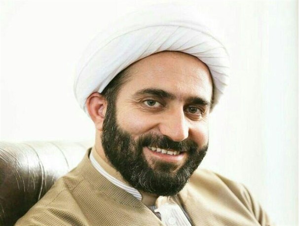خانواده، جامعه ای در مقیاس کوچکتر/ هر تکاملی باید در معیار و محور خانواده اتفاق بیفتد