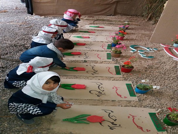 نمایشگاه دفاع مقدس اردبیل در قاب عکس