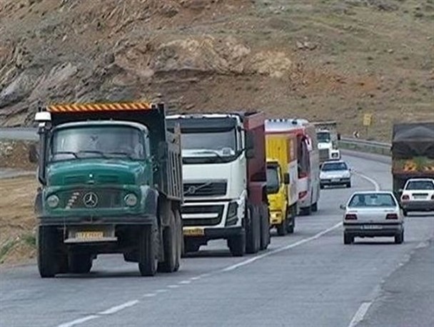 تردد و بارگیری کامیون ها در سیستان وبلوچستان عادی است