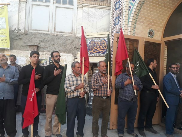 مراسم آیینی ۱۳۰۰ ساله جمعه جار در روستای خاوه دلیجان برگزار شد