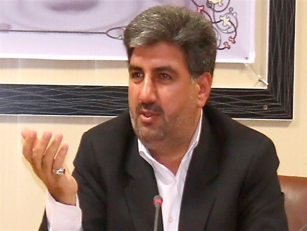 توزیع ۲۰ هزار بسته آموزشی بین دانش آموزان کم‌بضاعت/برگزار شور عاطفه در ۱۲۷۰ مدرسه استان مرکزی
