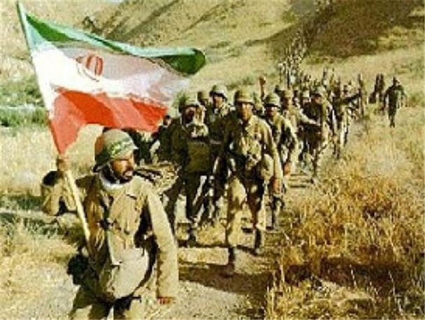 جبهه‌های نبرد دانشگاه عشق و شهادت/فرماندهی که خاطرات جنگ را کتاب می‌کند