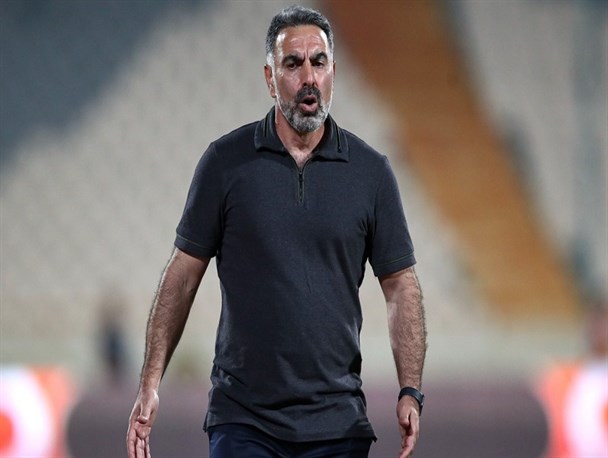 فکری: موهایم در استقلال سفید شده/ از خودِ استقلالی‌ها ضربه خوردم/ می‌توانستم جام کسب کنم