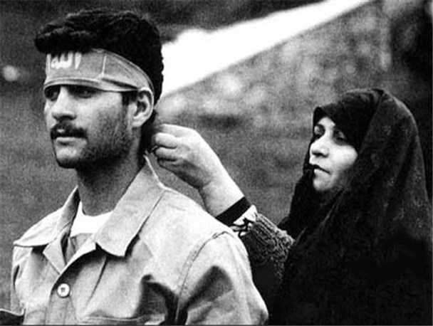 مادران و همسران شهدا، روحیه سلحشوری را در وجود مردان زنده کردند/ زنان؛ الگوی مدیریت جهادی، صبر و مقاومت در دفاع مقدس