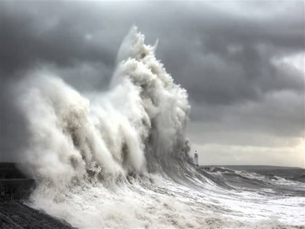 پیش‌بینی طوفان سنگین در سواحل مکران/ ارتفاع موج‌ها تا ۷ متر خواهد رسید