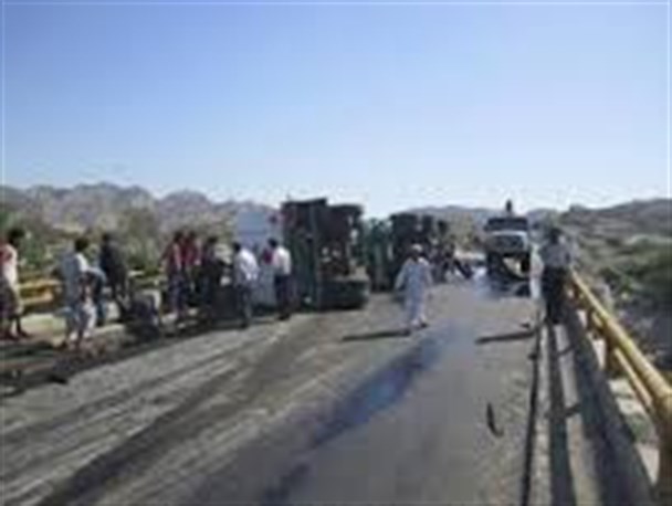 واژگونی خودروی حامل سوخت جان یک نفر را گرفت