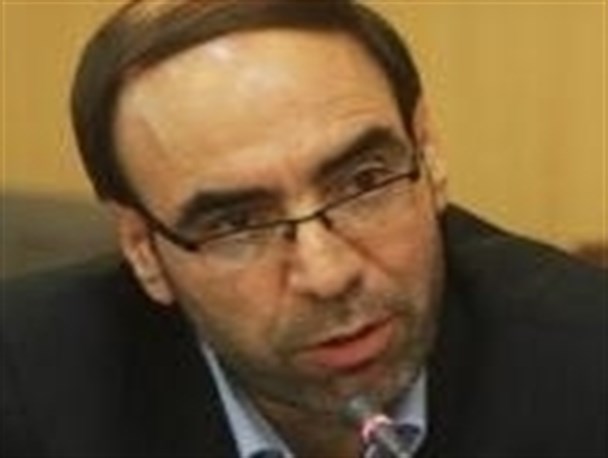 شهرداری بناب باید سریعاً نسبت به حل مشکلات بهداشتی میدان دواب وارد عمل شود