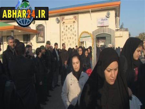 300 نفر از دانش آموزان دختر شهرستان ابهر به اردو راهیان نور غرب اعزام شدند