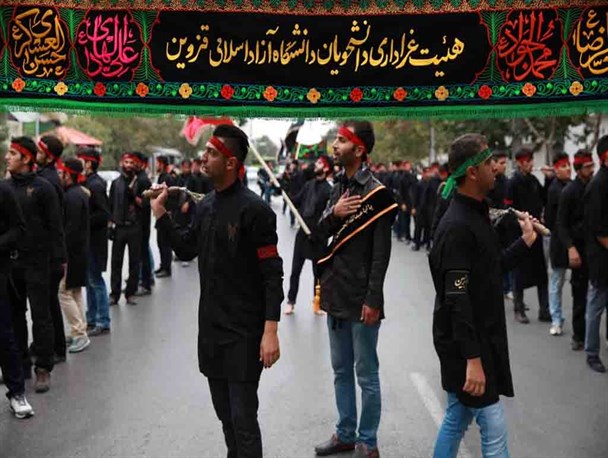 عزاداری هیات دانشجویی دانشگاه آزاد اسلامی قزوین در مشهد مقدس