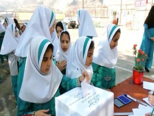 انتخابات شورای دانش آموزی شهرستان پاوه برگزار شد