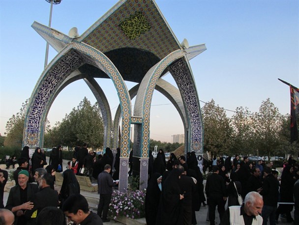 میعادگاه عاشقان و خادمان شهدا در اراک+تصاویر